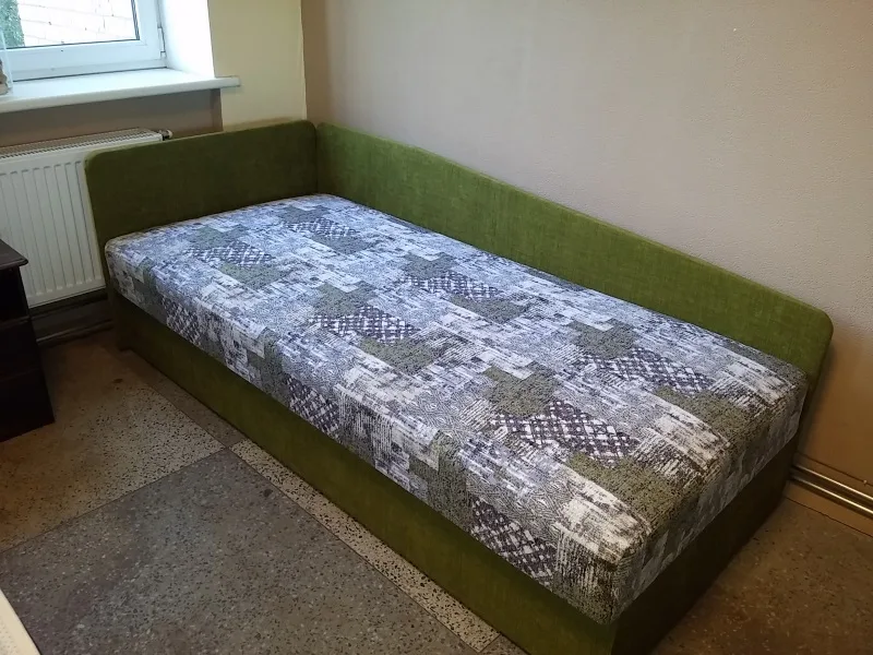 Gulta Laura, attēls 2